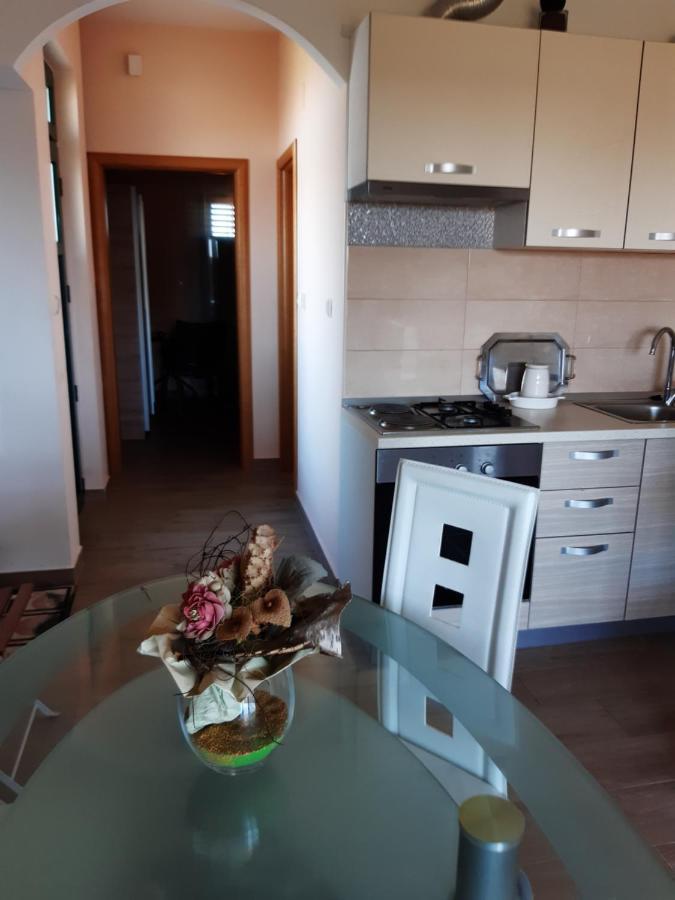 Apartman Barbir Sukošan Eksteriør billede